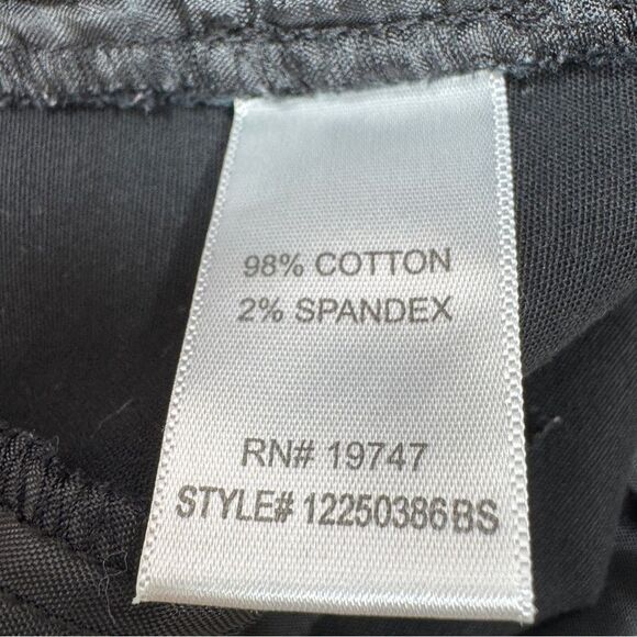 Counterparts Petite Flat Front Stretch Bermuda Walking Shorts Black 4P - Picture 8 of 12